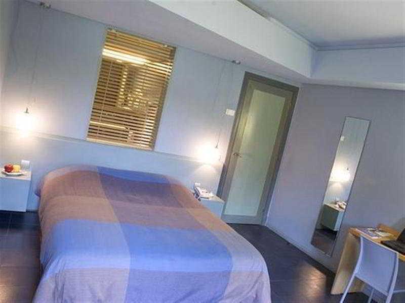 Hotel Des Arts Resort & Spa Tamarist Δωμάτιο φωτογραφία